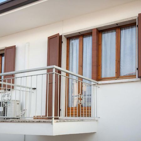 バルドリーノCasa Girasoleアパートメント エクステリア 写真